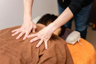 北梅田美容鍼灸院所属・美容鍼マイスター 川村　淳のエステ・リラクイメージ