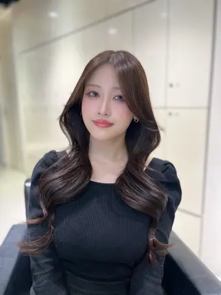 ロング 髪質改善/透明感カラ ー/レイヤー/あやはのヘアスタイル