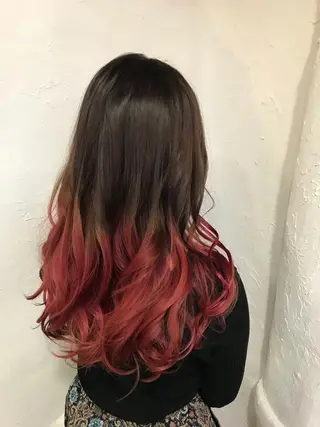 ロング カラー 伊藤 優希のヘアスタイル