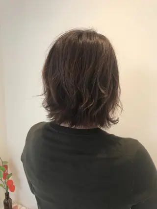 ショート カラー 湯浅 了一のヘアスタイル