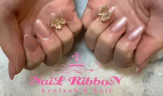 ネイル ネイルリボン 受付スタッフのネイルデザイン