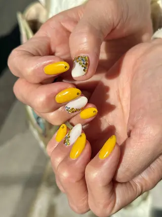 ネイル シモダ カスミ 🦀 @ksm_smdのネイルデザイン