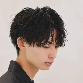 ショート カラー パーマ メンズ 新宿/センターパート /パーマ/モリオのヘアスタイル