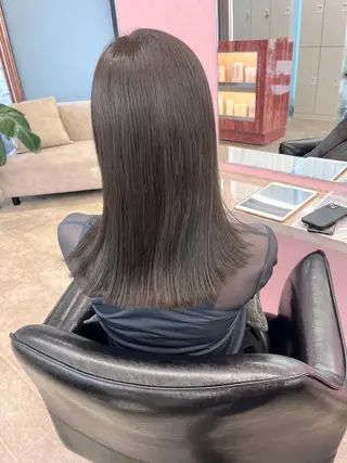 カラー MATTY azusaのヘアスタイル