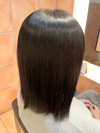 ミディアム 透け感カラー🌿 小島 りなのヘアスタイル