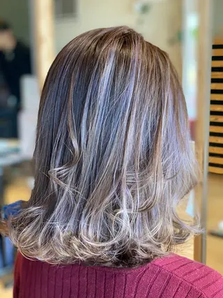 セミロング カラー 関口 友行のヘアスタイル