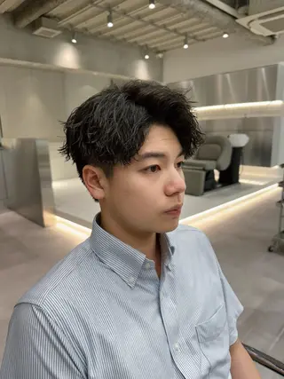 ショート パーマ メンズ fifth JINGUMAE所属・波巻きスパイラルパー マ/シャドウパーマ駿のヘアスタイル