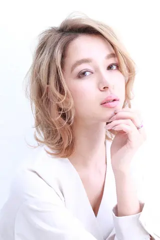 ミディアム 髪質改善ストレート、 カラー清野雄大のヘアスタイル