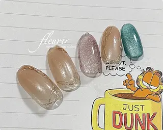 ネイル フルリール 【プライベートサロンのネイルデザイン