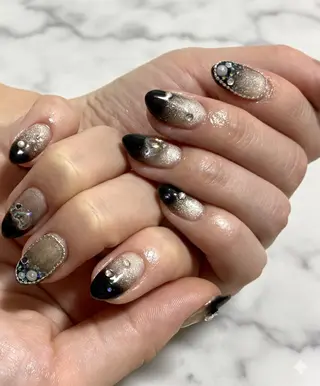 ネイル アーユルヴェーダサロン ディヤーナ所属・jrネイリスト 石田のネイルデザイン