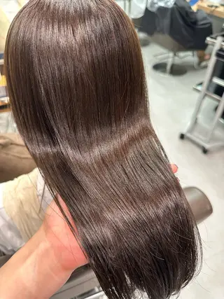 カラー 韓国レイヤー/酸性 ストレート/髪質改善のヘアスタイル