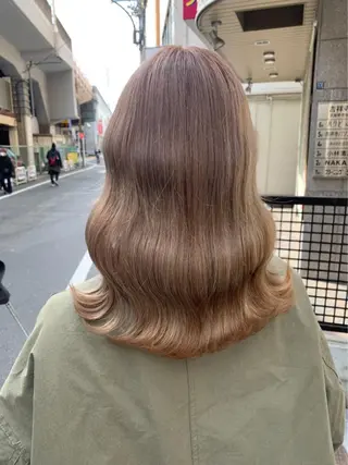 セミロング カラー ハイライト✖️ 暗髪🤎Nahoのヘアスタイル