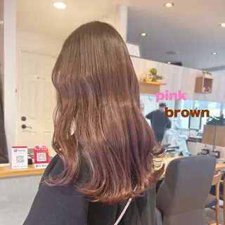 ロング A. Seoのヘアスタイル