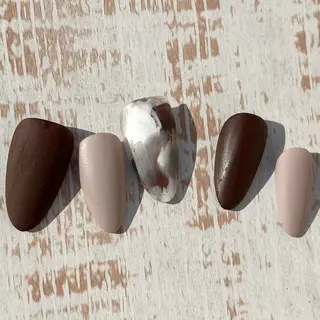 ネイル マタハライズネイル所属・マタハライズネイル 常連様が多いサロンのネイルデザイン