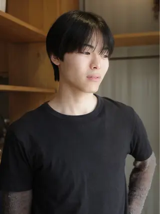 ショート NERO 眞下秋歩のヘアスタイル