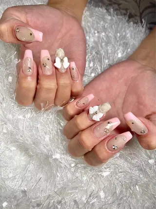 ネイル マツエク・マツパ アイブロウ Nail&eye Belire 新宿のネイルデザイン