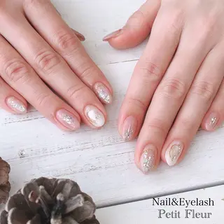 ネイル Petit Fleur所属・青柳 亜梨奈のマツエク・マツパデザイン