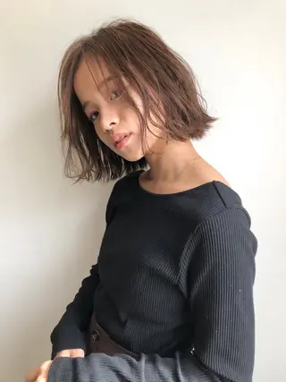 ショート カラー 石原 悠貴のヘアスタイル