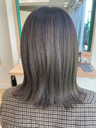 ミディアム 福原 亜祐美のヘアスタイル