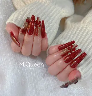 ネイル MQueen ネイルサロンマルのネイルデザイン