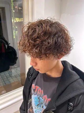 ショート パーマ メンズ SOZO Hair Make GINZA所属・👑艶髪/ブリーチ/ 縮毛矯正/パーマ👑のヘアスタイル