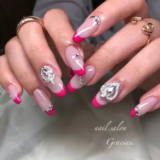 ネイル Gracias. rieのネイルデザイン