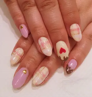 ネイル a yakaのネイルデザイン