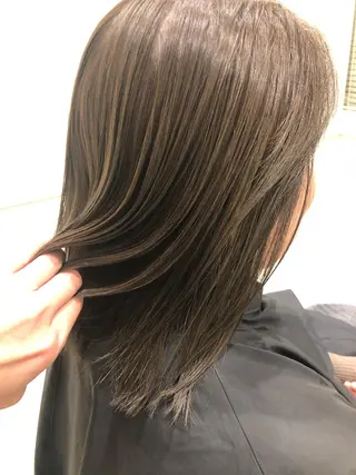ミディアム GO TODAY SHAiRE SALON原宿Stella店所属・GO TODAY シェアサロンのヘアスタイル