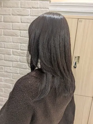 セミロング 佐々木 萌のヘアスタイル