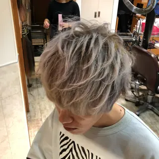 ミディアム メンズ 100%髪質改善特化 TRUNSのヘアスタイル