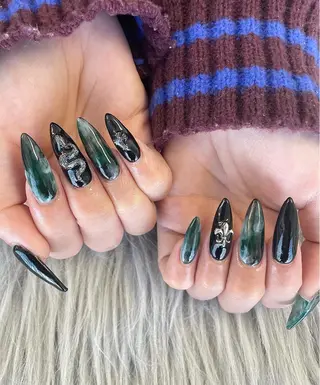 ネイル MADIA大和所属・KUMI💛 MADIAのネイルデザイン