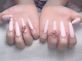 ネイル J&C Nail Salon吉祥寺所属・YU KIのネイルデザイン