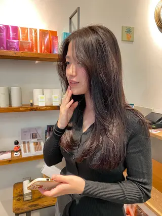 ロング カラー ナチュラルヘア🫧 ナナミのヘアスタイル