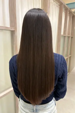 ロング 加藤 風花のヘアスタイル