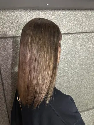 カラー スパイキーショート/ センターパート/奈菜のヘアスタイル