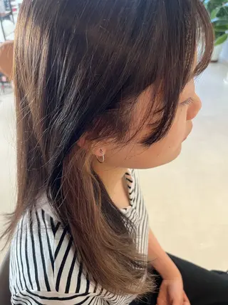 カラー annuy aoiのヘアスタイル