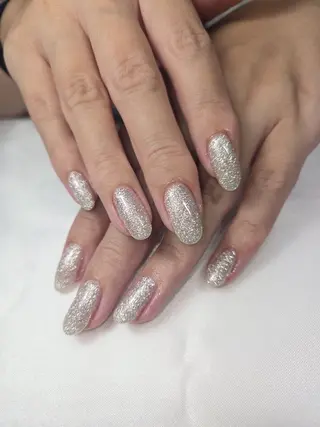 ネイル ネイルサロンベルティ .ひとみのネイルデザイン