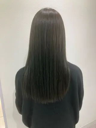 ロング カラー 上杉 梨緒のヘアスタイル