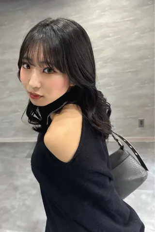 セミロング カラー 垢抜けのプロ🪄 honoのヘアスタイル