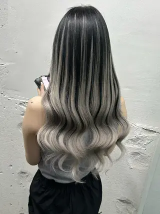 ミディアム カラー シールエクステの女神 🍑Momo🍑のヘアスタイル