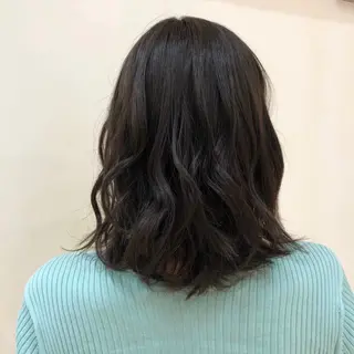 ミディアム Yui ユイのヘアスタイル