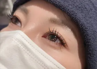 マツエク・マツパ タケウチ サナの眉毛・アイブロウイメージ