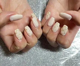 ネイル VIERU 🌈🎀💖のネイルデザイン