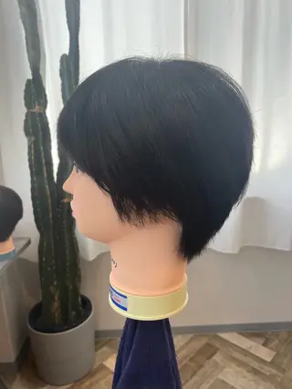 ショート maru.所属・照井 由香理のヘアスタイル