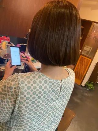 ショート カラー ヌーベルヴァーグ所属・大野 桃果🐸のヘアスタイル