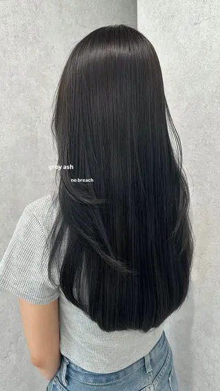 ロング カラー v-lab studio所属・韓国レイヤーカット/ 艶カラー/ noaのヘアスタイル