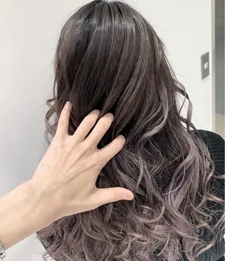 ロング カラー N° jillva ♦️川端裕司♦️のヘアスタイル