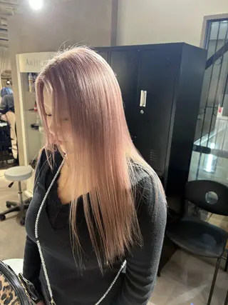 カラー Seleneコウキ ブリーチ/ハイトーンのヘアスタイル