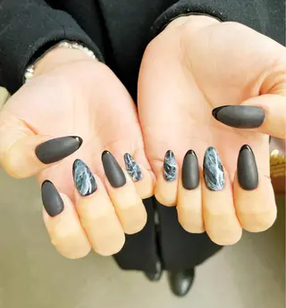 ネイル amour所属・amour ERIKAのマツエク・マツパデザイン