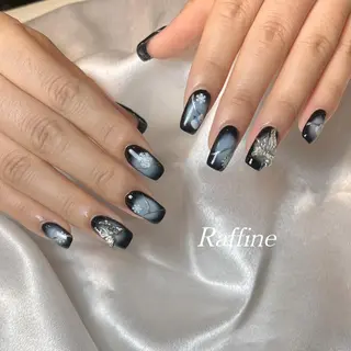 ネイル RAFFINE haru🦋🩵のネイルデザイン